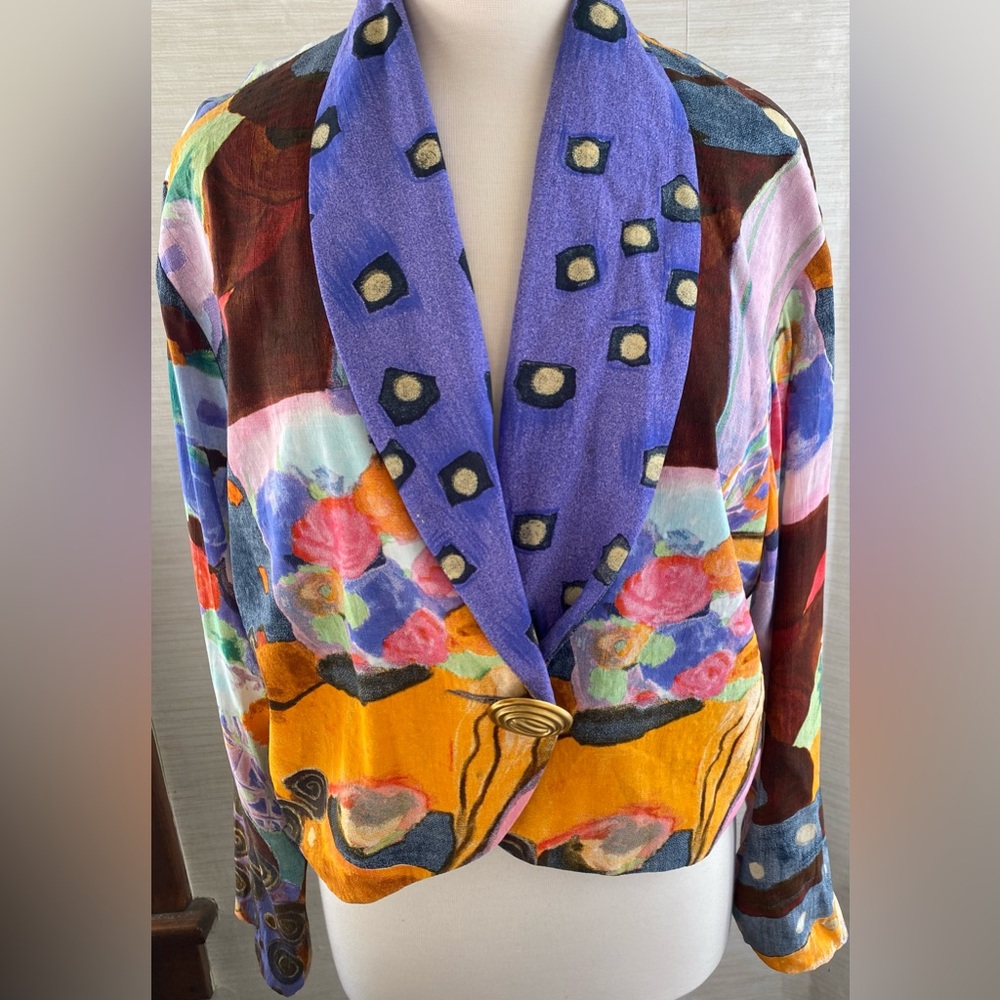 VNTG 90’s Carole Little Lightweight Cropped Blazer
Ladies 8 - Picture 2 of 8